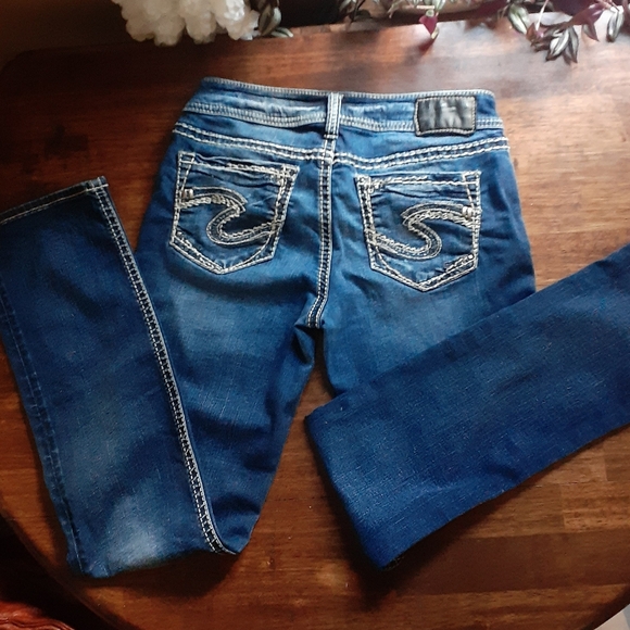 Silver Jeans Suki Mid Straight Fluid - Picture 9 of 16